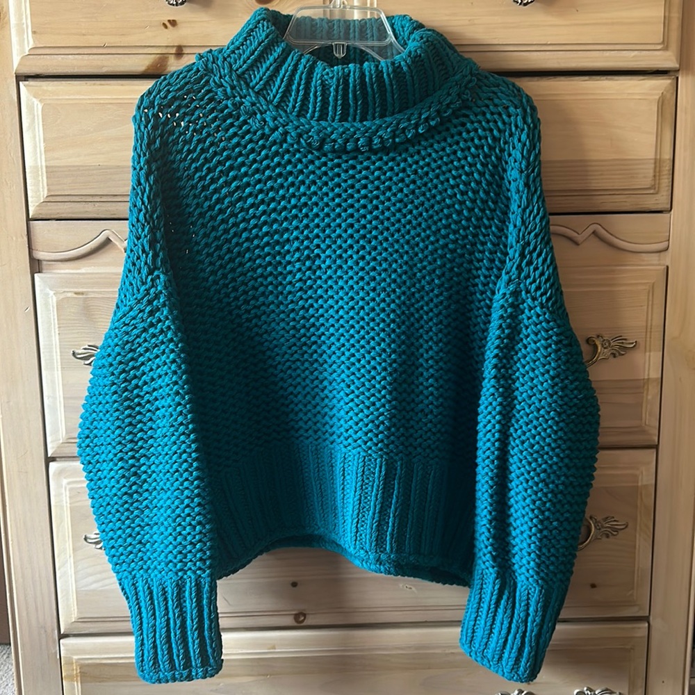 🎉 Free People | Turquoise Chunky Knit Cropped Half Turtleneck Sweater Size S/P
